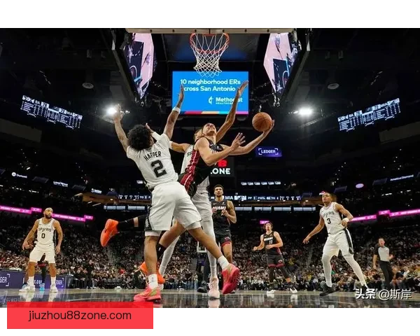 以文班亚马率马刺豪取六连胜单场二十六分十四板四助五帽空接暴扣 以文班亚马率马刺豪取六连胜单场二十六分十四板四助五帽空接暴扣