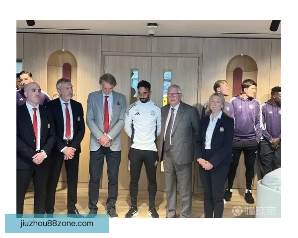 拉爵要求曼联清洗8人筹集1亿资金重点放弃齐尔克泽转型计划